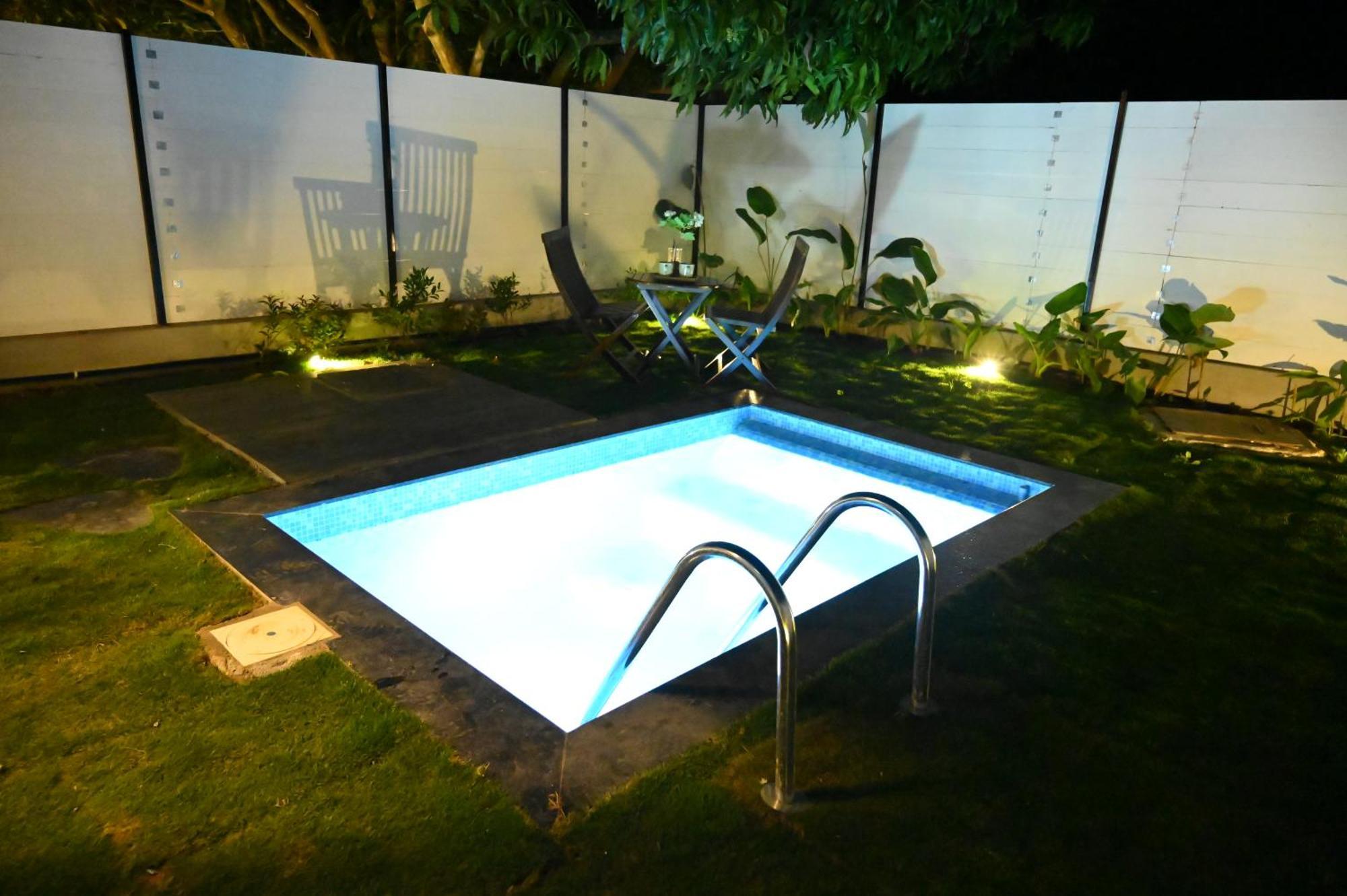 Aura Farms - Private Pool Cottages Rāmanagaram Eksteriør bilde