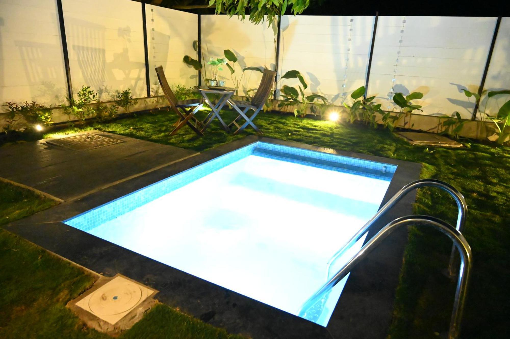 Aura Farms - Private Pool Cottages Rāmanagaram Eksteriør bilde
