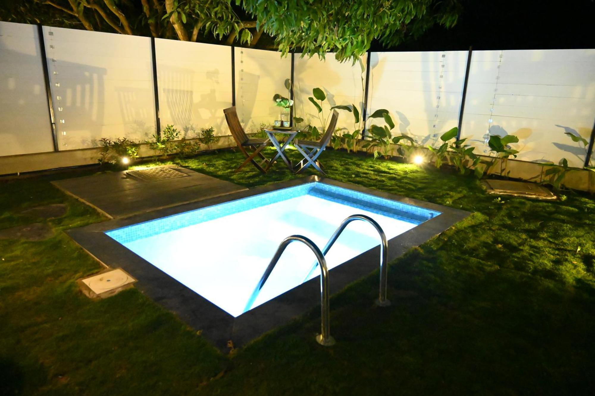 Aura Farms - Private Pool Cottages Rāmanagaram Eksteriør bilde