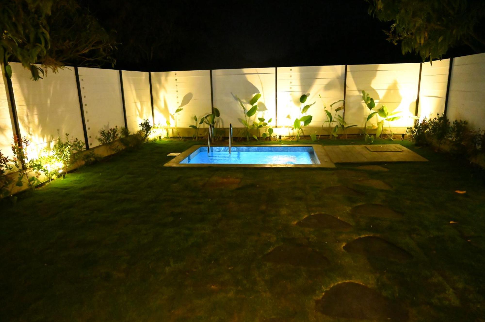 Aura Farms - Private Pool Cottages Rāmanagaram Eksteriør bilde