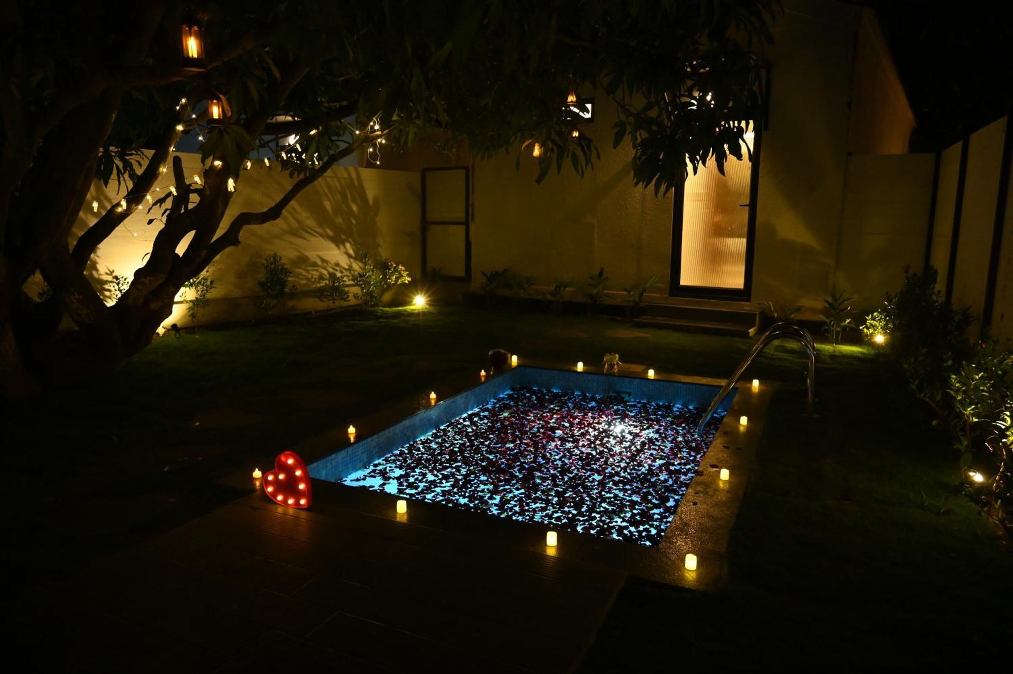 Aura Farms - Private Pool Cottages Rāmanagaram Eksteriør bilde