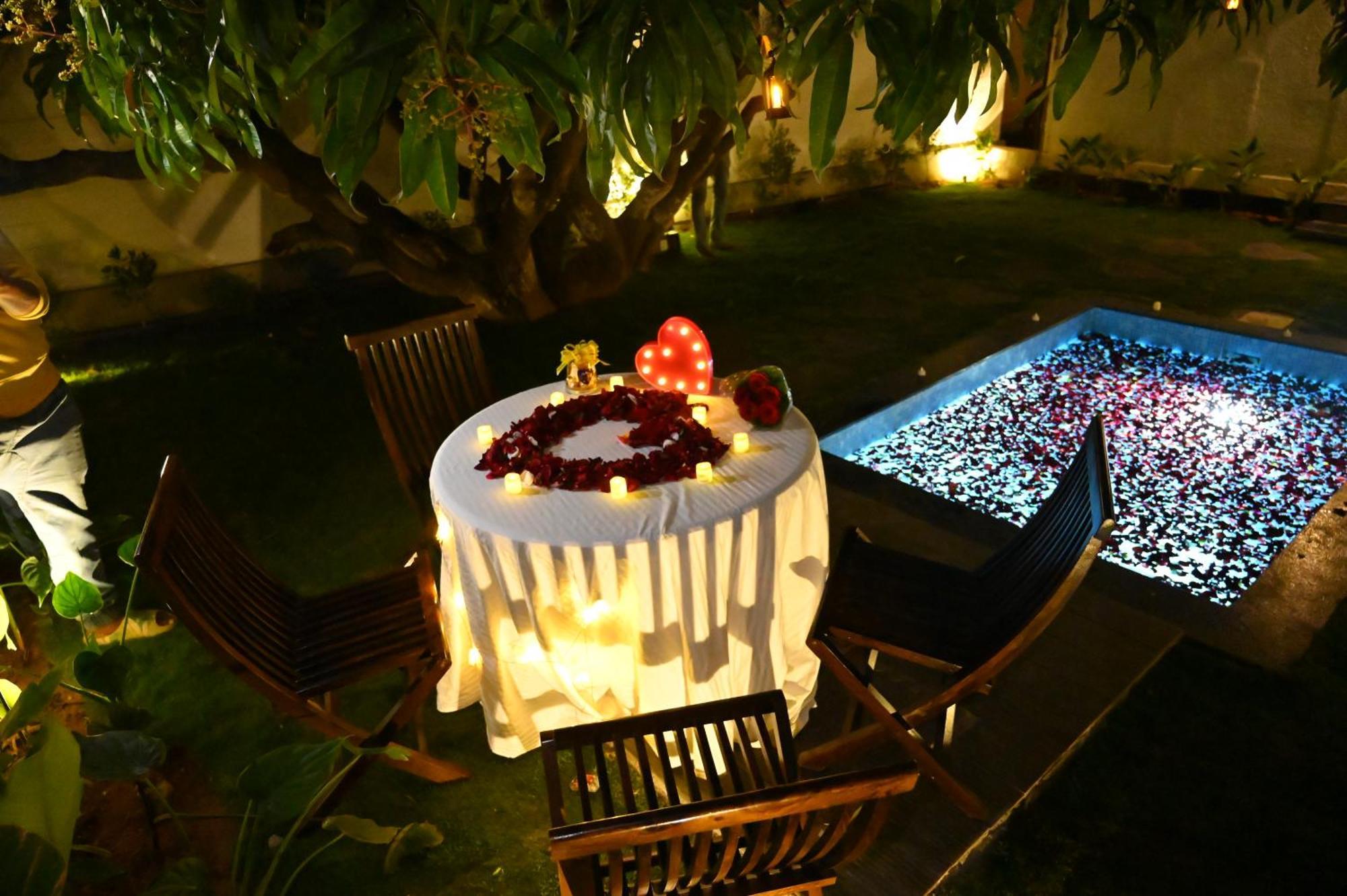 Aura Farms - Private Pool Cottages Rāmanagaram Eksteriør bilde