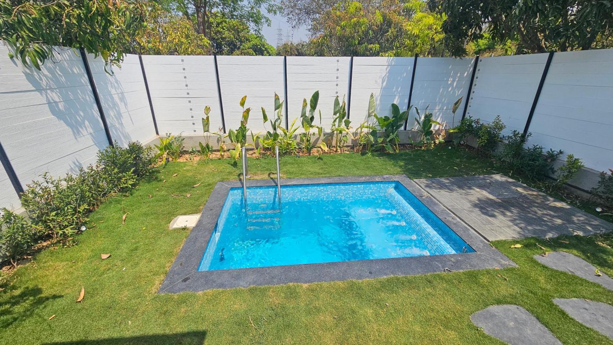 Aura Farms - Private Pool Cottages Rāmanagaram Eksteriør bilde